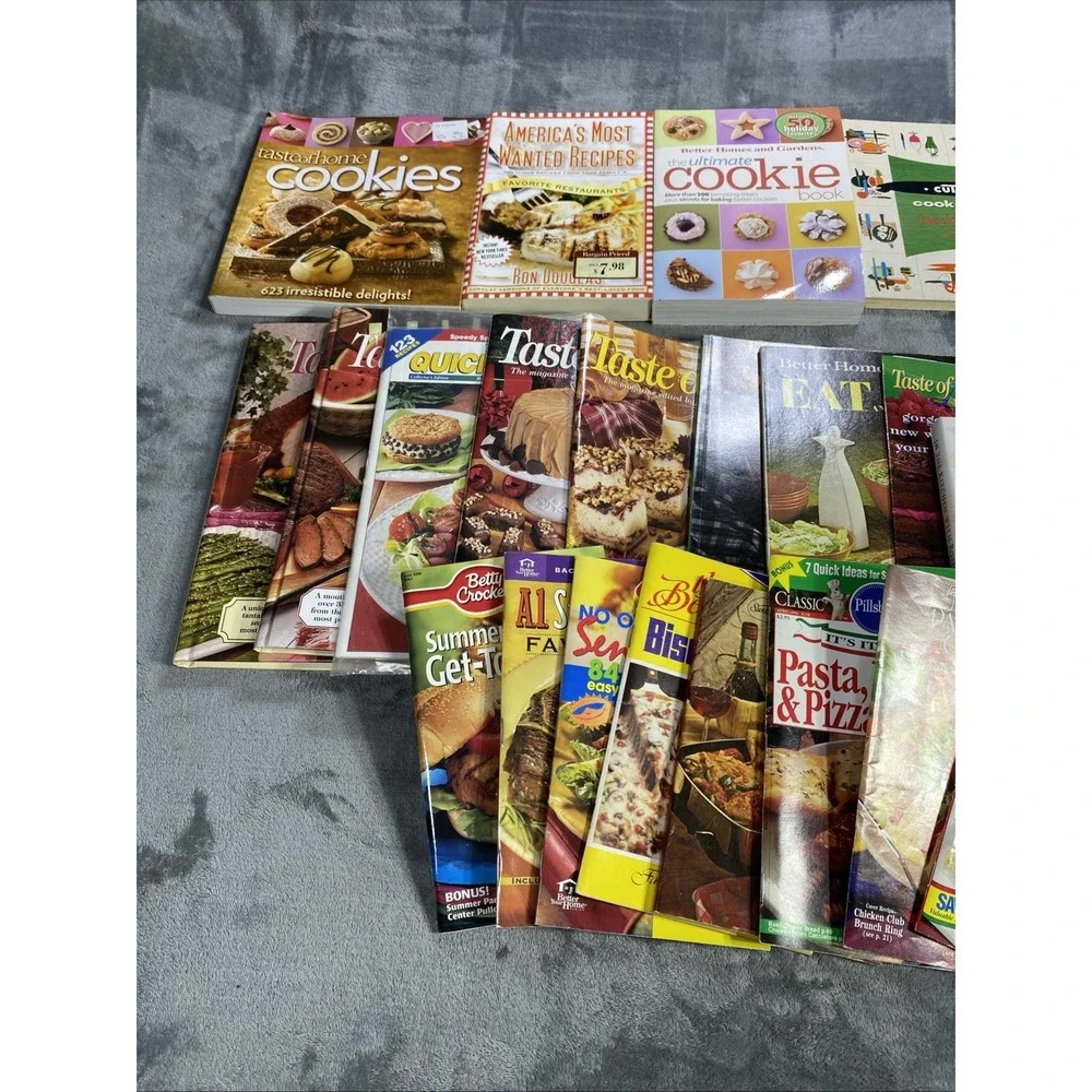 Vintage Recipe Cook Book Magazine Lot of 27 Pillsbury Taste of Home BettyCrocker